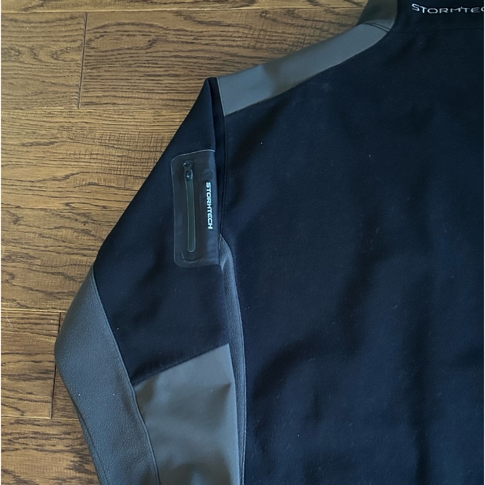 Men’s Stormtech jacket - Picture 3 of 5